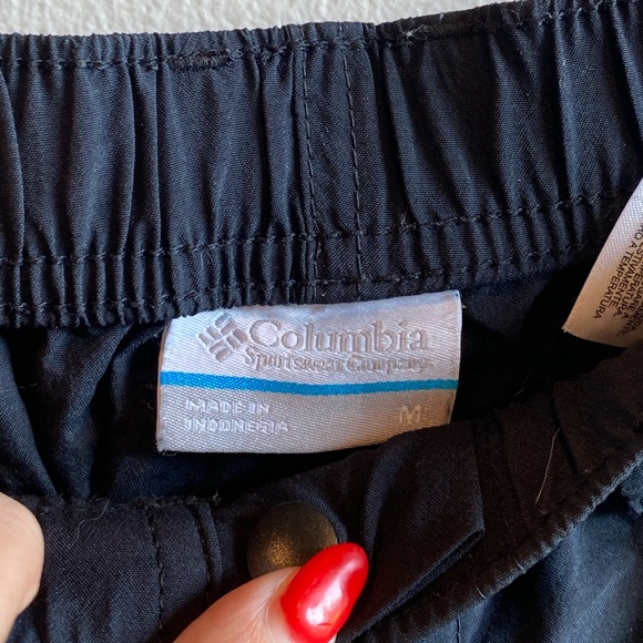 Columbia Women's Cargo Short Black Medium - Picture 2 of 5